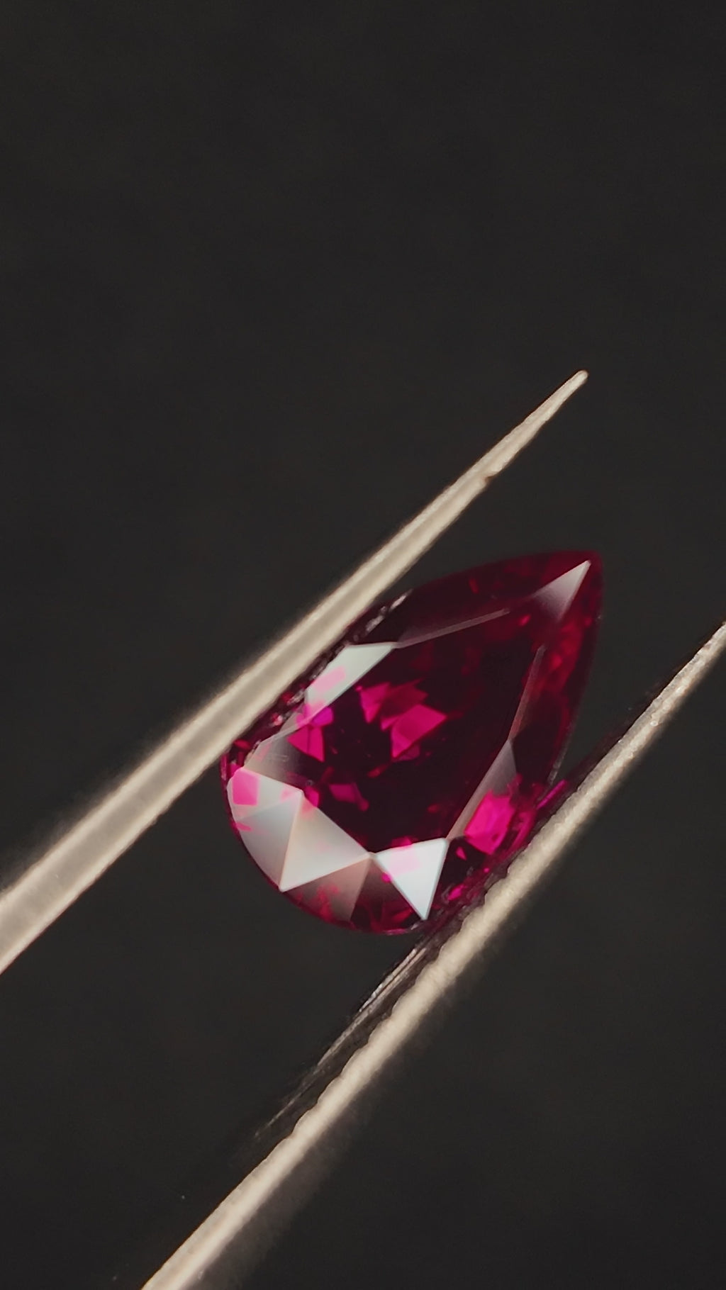 1.52 ct Ruby gemstone H heated PIGEON BLOOD BURMA AIGS